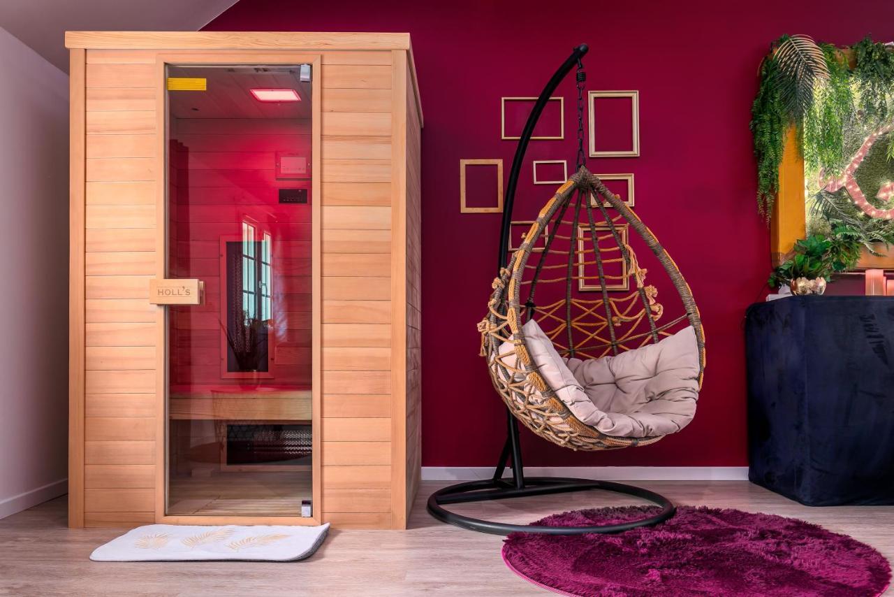 Suite L'Echappee - Maison Romantique - Spa & Sauna Privatif- Pole Dance - Lit Rond Avec Miroir Au Plafond Pezarches Εξωτερικό φωτογραφία