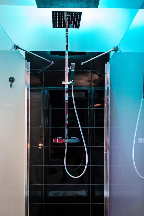 Suite L'Echappee - Maison Romantique - Spa & Sauna Privatif- Pole Dance - Lit Rond Avec Miroir Au Plafond Pezarches Εξωτερικό φωτογραφία
